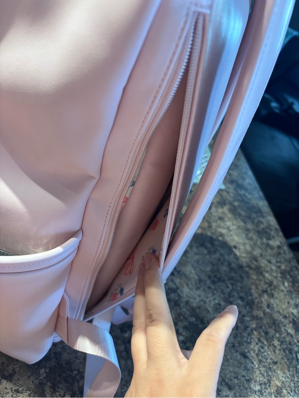 Itzy Ritzy Boss Plus Large - Picture 9 of 10